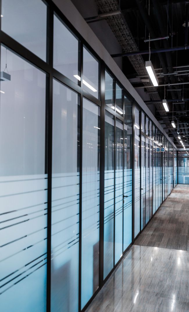 parede de vidro em Franca